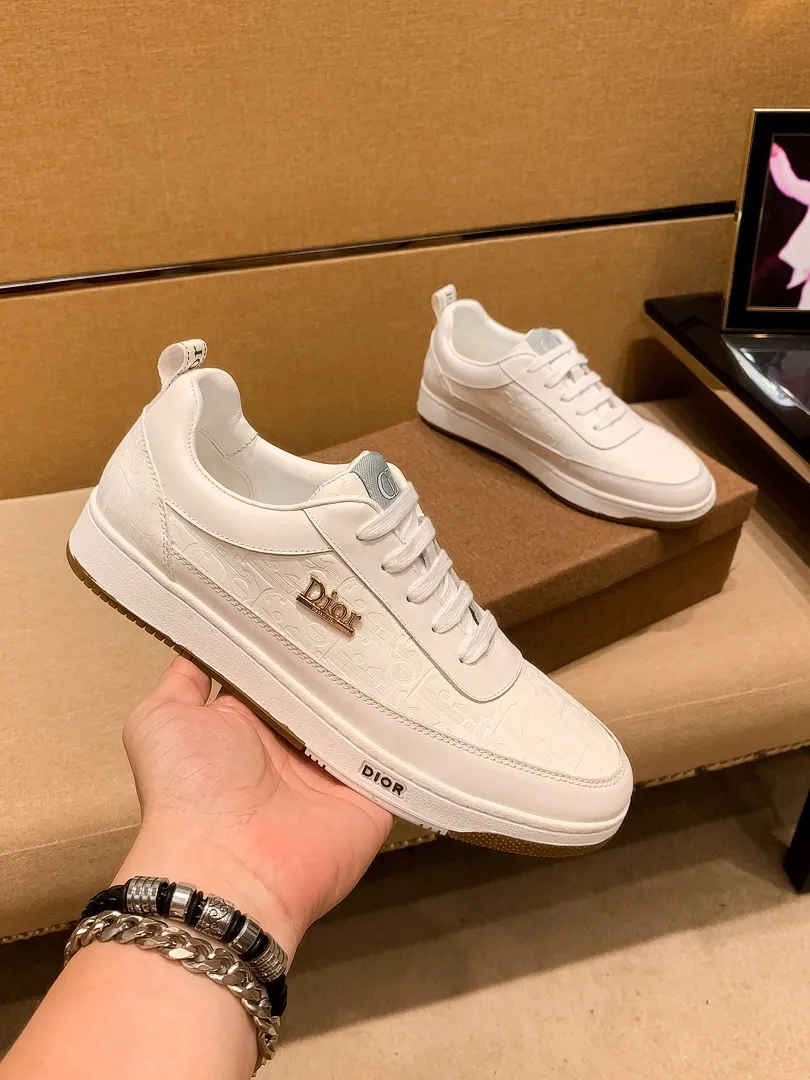 Men's shoes💰 420💰 [Dior] high-end men's shoes brand official website 1:1 latest masterpiece: the upper is made of Italian imported first-layer cowhide with a comfortable and breathable lining ➕original non-slip and wear-resistant outsole🔥, making walking more convenient and comfortable! An exclusive new model, a stunning work, a beautiful 1:1 replica [color] compared to the official quality! Create a fashionable personality to set off your uniqueness! A must-have for trendy men! Classic🔥Size: 38-44 Color: 🔥Multiple colors available🔥.